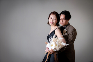 黒ドレスでおしゃれに撮影