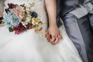 ゲストに見守られながら和装＆洋装スタジオフォト