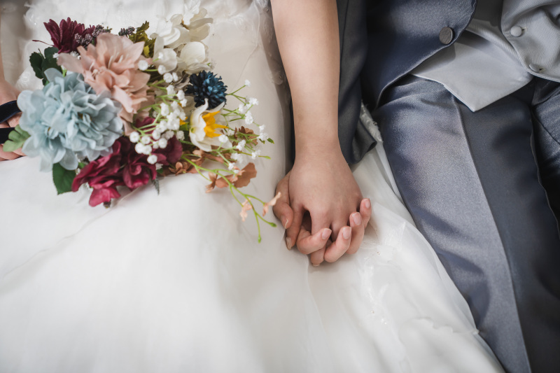 ゲストに見守られながら和装&洋装スタジオフォト