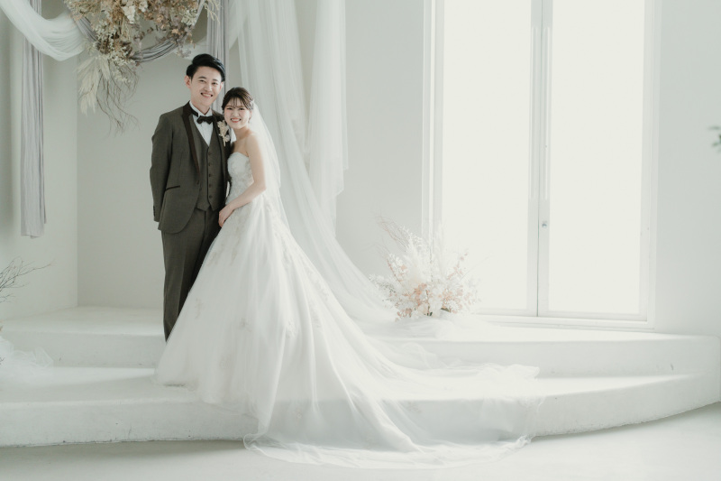 自然光をバックに