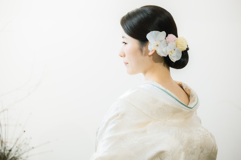 和装らしいシンプルシニヨン