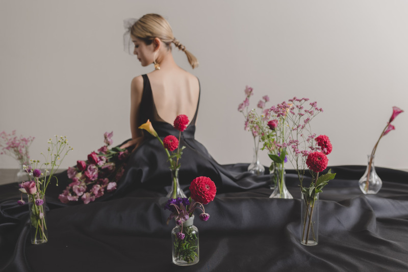 フラワー装飾たくさん♪ウェディング＆ブラックドレスで撮影