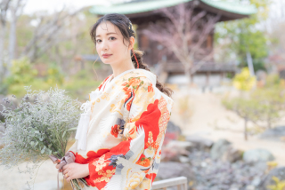 白無垢・色打掛・引振袖を取り揃え