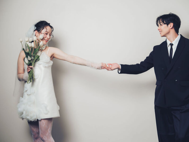 【フォトレイト限定フォト+ムービープラン】動画撮影付で特別プライス!衣装1点館内フォト 定価385,000円→198,000円!