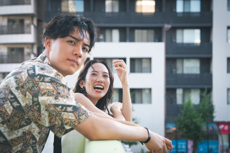 【スタジオ＋街ロケ】南堀江街ロケを巡る 自然体と洗練を叶える欲張りプラン｜スタジオ３０分｜堀江ロケ６０分｜洋装１点｜お手軽ロケ