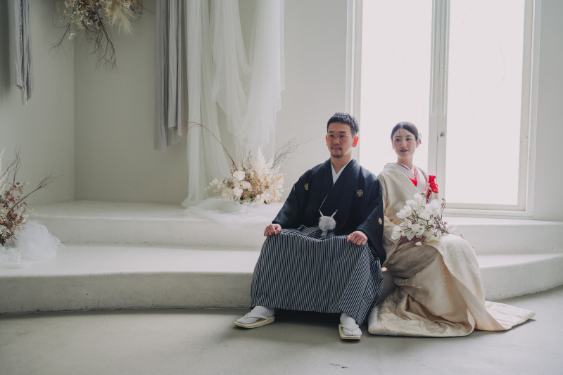 【ホワイエ&times;和装】自然光が差し込むスポットでカジュアル和装撮影