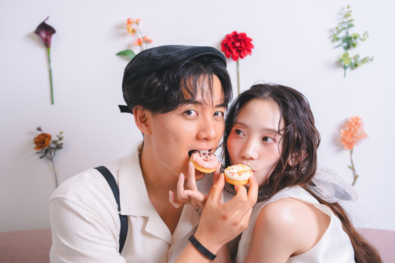 【自然光で叶える】インドアロケフォトプラン｜館内を巡る多彩なシーン撮影｜洋装１点｜100カット保証｜ホワイエ撮影含む｜