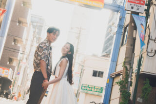＼スタジオだけじゃ物足りないお二人に／ どこで撮っても今っぽい！南堀江の街並みとスタジオで叶うバリエーション豊富なフォト