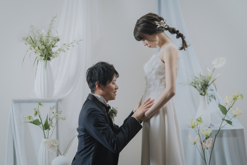 【マタニティフォト】サイズお直し可能なので、お好きな衣装が選べます◎洋装スタジオプラン