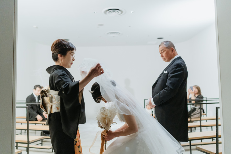 【早期特典】会食フルコース新郎新婦2名分プレゼント!チャペル&ホワイエでの挙式風撮影+会食付‖155,100円→143,000円