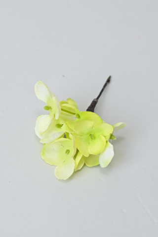 髪飾り【造花】