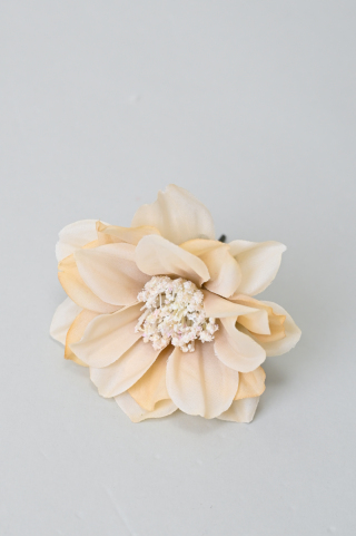 髪飾り【造花】