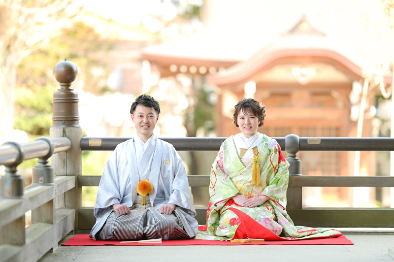 回廊で正座ショット♡