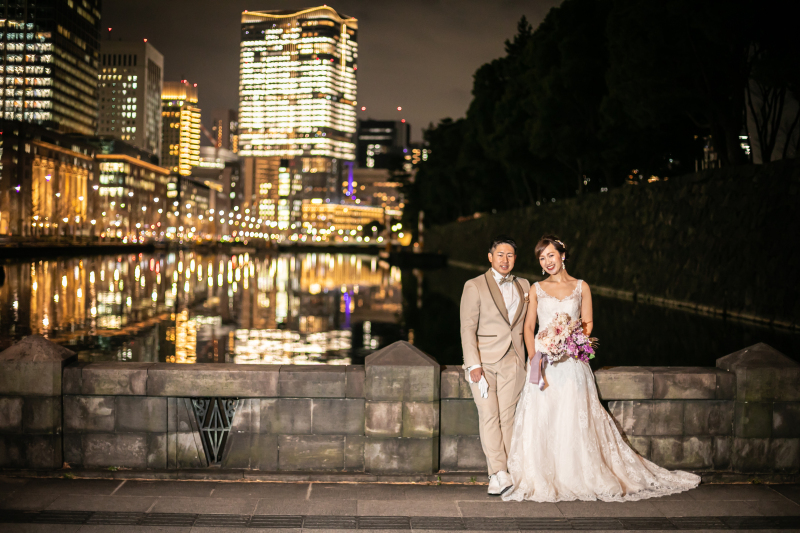 和田倉門にて東京の街並みと★