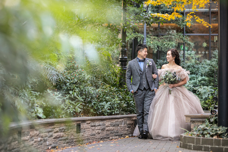 緑豊かなブリックスクエアで素敵に。