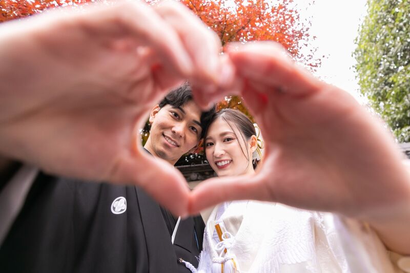KIYOKO HATA WEDDINGS 青山_庭園で撮影できる