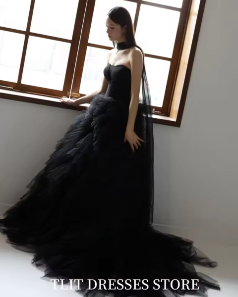 ブラックフリル