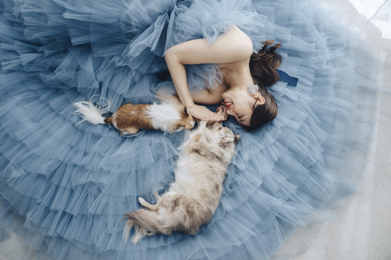 抱っこや寝転びショットもOK