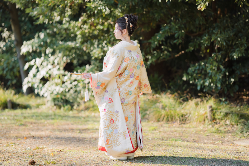 意外と人気な白地の色打掛