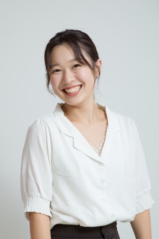 石井あすか