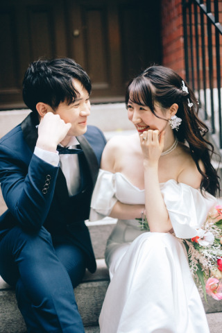 ご新郎様ヘアメイクも素敵に！撮影中もお二人をサポートさせていただき、ヘアチェンジも可愛く仕上げます。