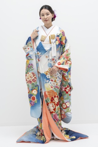 色打掛「手刺繍　清香束熨斗藍色ぼかし」職人さんの技が光る一着