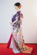 色打掛「金彩友禅　和田光正」立体模様がきらびやかに輝く