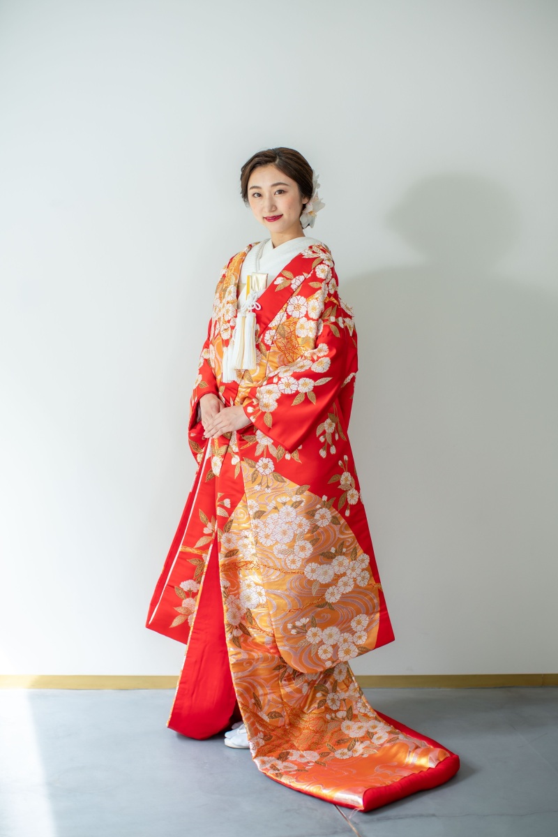 色打掛「流水長寿桜（赤）」華やかな流水と春を感じる桜