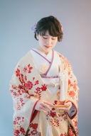 ★プラン内★色打掛「華慶寿」クリーム地に輝く赤・金・銀の花々