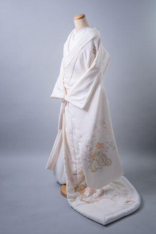 白無垢「金彩加工　花車」ちりめん生地に輝く金彩加工