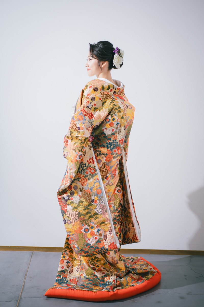 色打掛「唐織 手織」立体的な織りの重なりが美しい豪華な唐織