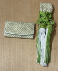 懐剣・筥迫「ひわ色しぼり」