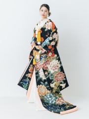 色打掛「琳佳百花尽 」桃山時代から愛される“琳派”のきもの