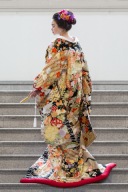 色打掛「平安四季飛翔鶴」総手刺繡の豪華絢爛な一着