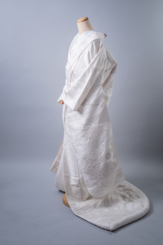 白無垢「寿鶴曲水の宴」職人が一針ずつ手掛ける相良刺繡