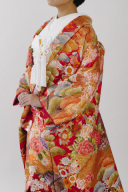 色打掛「飛翔鶴御所解紋」いつの時代も愛される王道・赤地古典柄