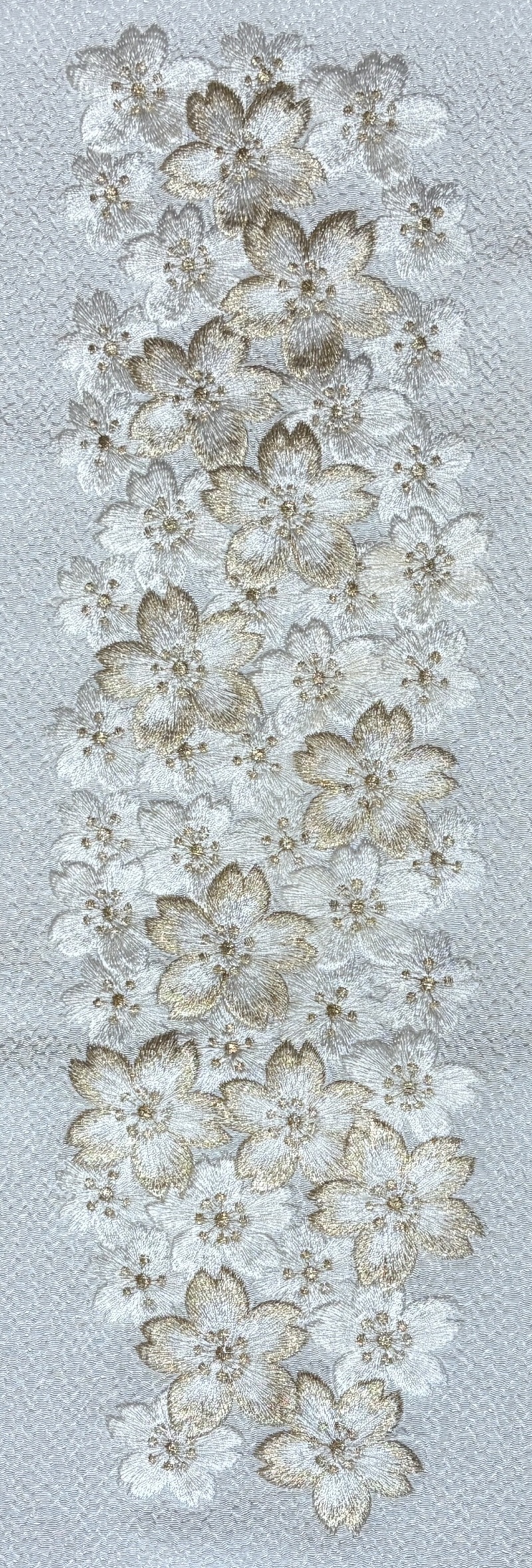 刺繡衿「白地　桜」
