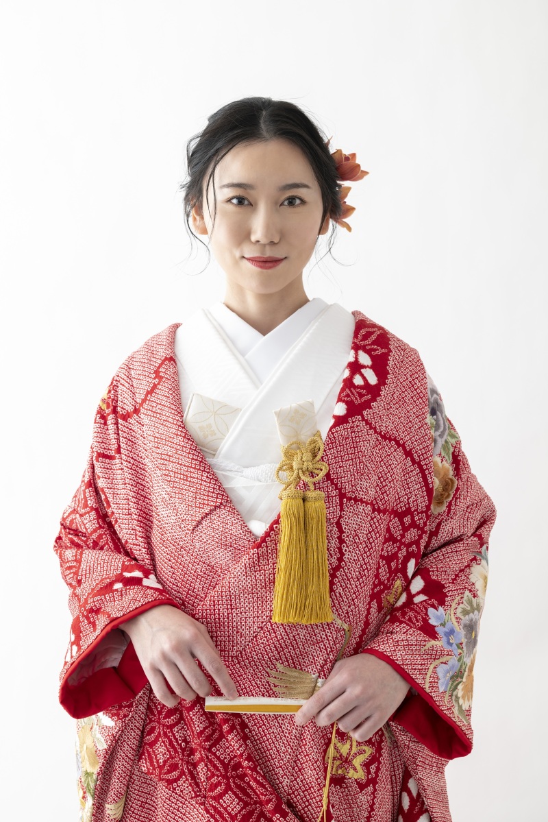色打掛「赤桶絞り 花車に鶴」鶴と花車を刺繍した豪華な打掛