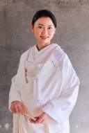 白無垢「刺繍 花車に翔鶴」金糸・銀糸の刺繍が美しい