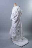 白無垢「ちりめん銀コマ」立体感ある銀刺繍が輝く