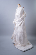 白無垢「慶祥松に鶴」白が引き立つ上品な松と鶴