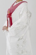 白無垢アレンジコーデ「ちりめん銀コマ」✖ 掛下「赤絞り」