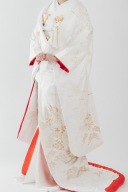 白無垢「松羅御所車」金糸刺繍が豪華絢爛な一着