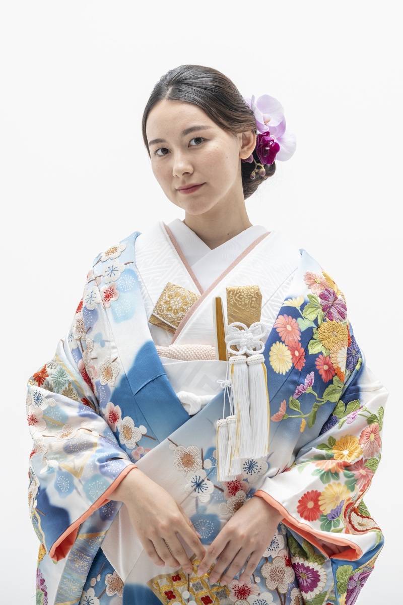 色打掛「手刺繍　清香束熨斗藍色ぼかし」職人さんの技が光る一着