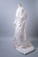 白無垢「明日香　金入り」金箔で縁取られた鶴