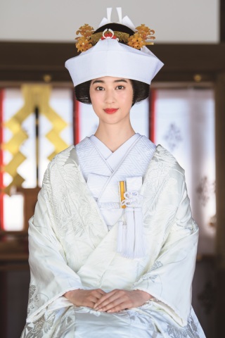 白無垢「飛鶴花車」技術と上質さを誇る川島織物