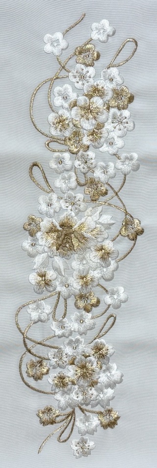 刺繡衿「花と組紐」