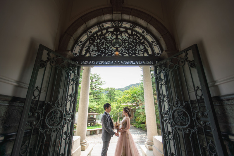 【長楽館】ロケーション撮影　洋装1点プラン（撮影60分・全データ付・有名ブランド＆インポートドレス多数・事前試着可）