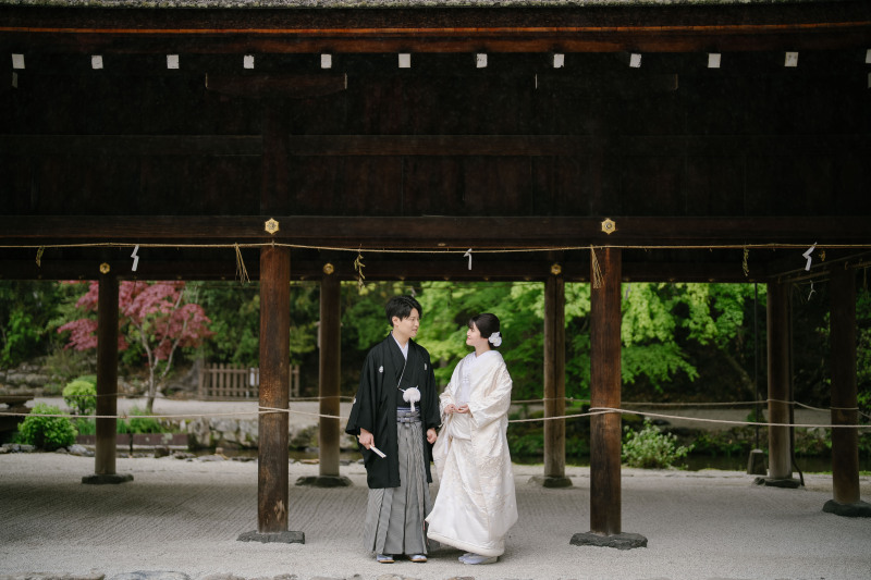 【上賀茂神社】結婚奉告＆ロケーション撮影　和装1点プラン（撮影60分・全データ付・衣装30着プラン内・事前試着orオンライン可）
