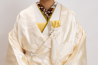 刺繍襟　モダン